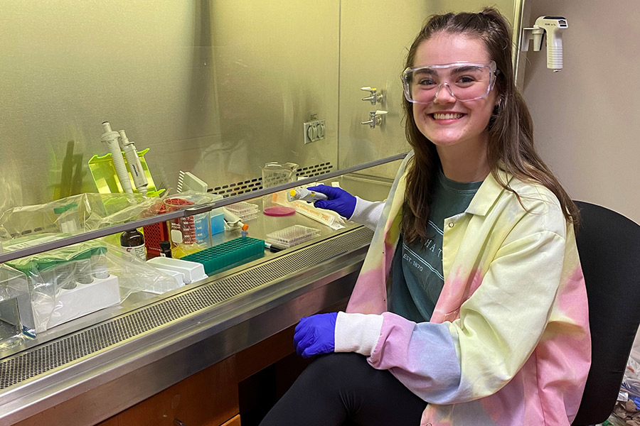 Anna Crysler, Albion College Class of 2022